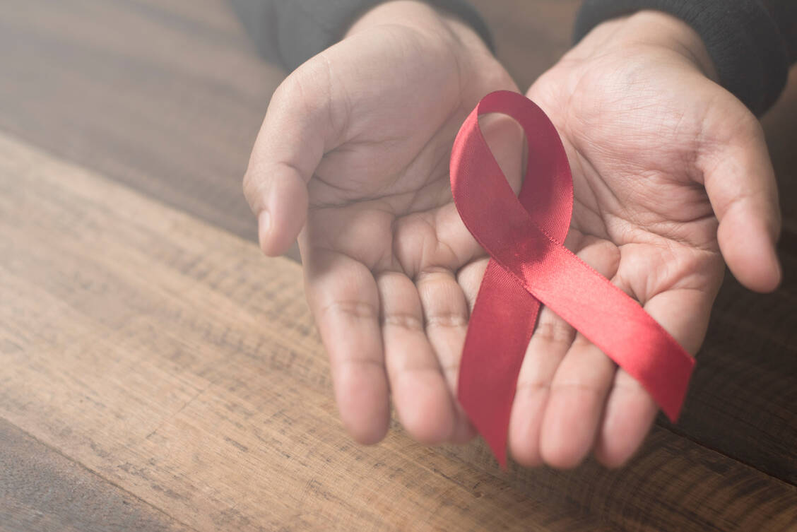 Der Welt-Aids-Tag findet seit mehr als 30 Jahren jährlich am 1. Dezember statt. / Foto: Getty Images/Mohd Hafiez Mohd Razali/EyeEm