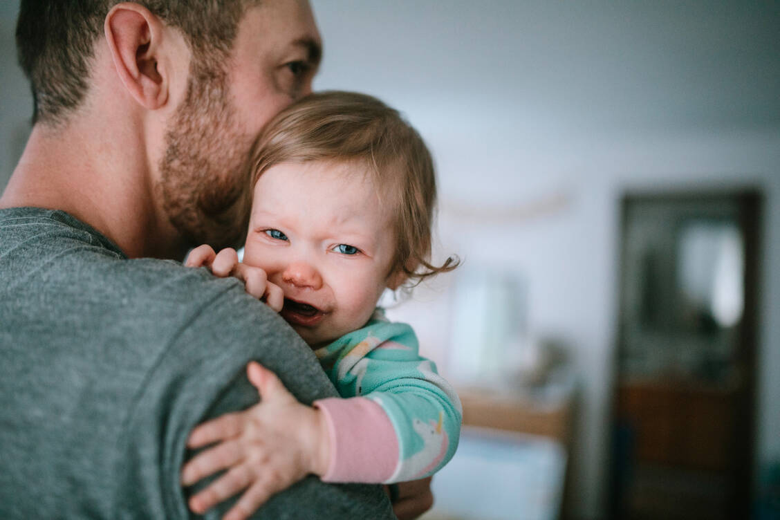 In many cases, a visit to the doctor is recommended for small children. / Foto: Getty Images/RyanJLane