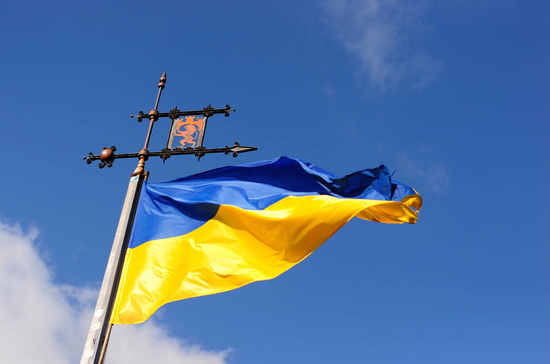 Die medizinische Versorgung in der Ukraine ist laut AoG akut gefährdet. Viele Menschen befinden sich auf der Flucht in die Nachbarländer. / Foto: Getty Images/anniviko