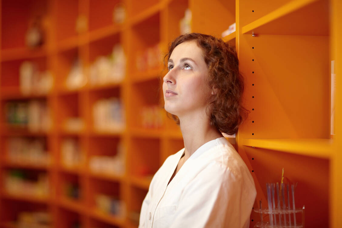 Mit seinen Aussagen im Vorfeld des Deutschen Apothekertages sorgt der Bundesgesundheitsminister für Aufregung. / Foto: Adobe Stock/Robert Kneschke