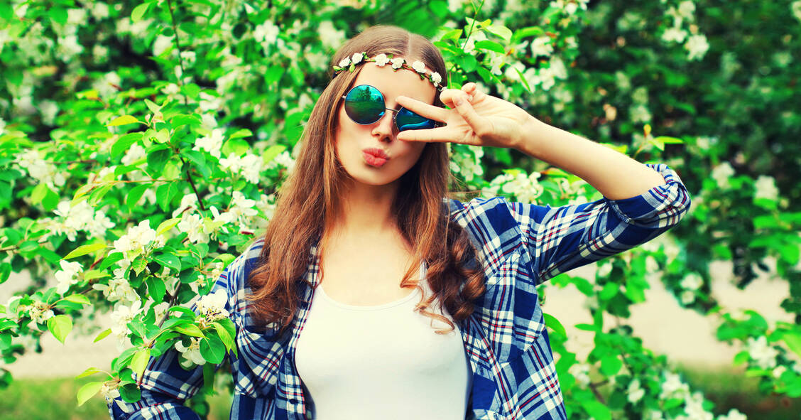 Flower-Power ohne Nebenwirkungen, das wünschen sich Allergiker. / © Getty Images/Rohappy