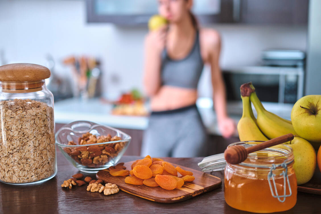 Die vorwiegendste Mangelerscheinung bei einer veganen Ernährung ist ein Defizit an Vitamin B<sub>12 </sub>. Das Vitamin, das an der Blutbildung beteiligt ist, muss bei streng veganer Ernährung supplementiert werden. / Foto: Adobe Stock/Rasulov