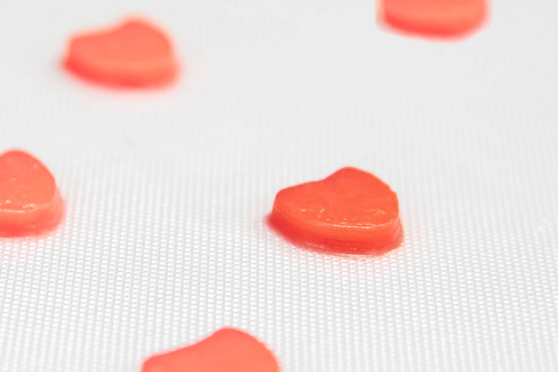 Die gedruckten Dexamethason-Kautabletten können patientenindividuell dosiert werden. / © UKE/Eva Hecht