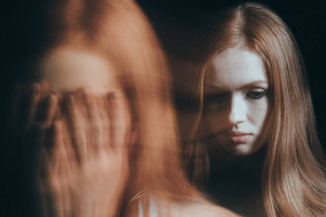 Eine Psychose verändert den Blick auf und die Interpretation der Welt. Betroffene leiden massiv. / © Katarzyna Bialasiewicz Photographee.eu