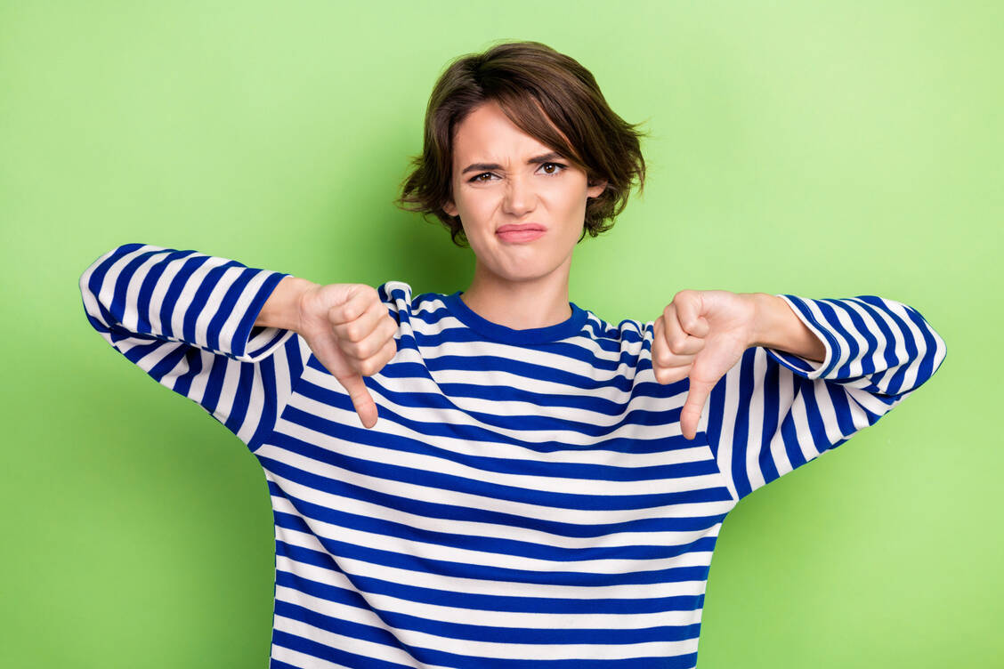 Um das psychische Wohlbefinden vieler Menschen in Deutschland ist es derzeit nicht gut bestellt. / © Adobe Stock/deagreez