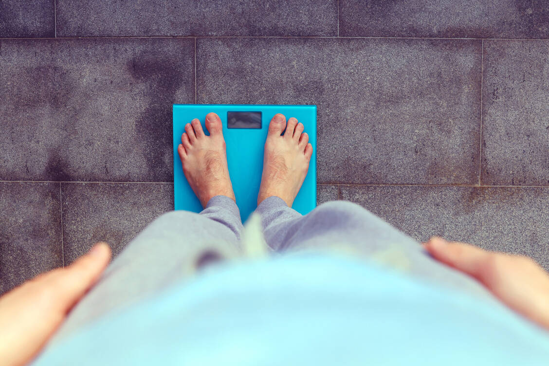 Zu viel Fettgewebe kann den Organen schaden, auch bei einem normalen BMI. / © Shutterstock/Dasha Petrenko
