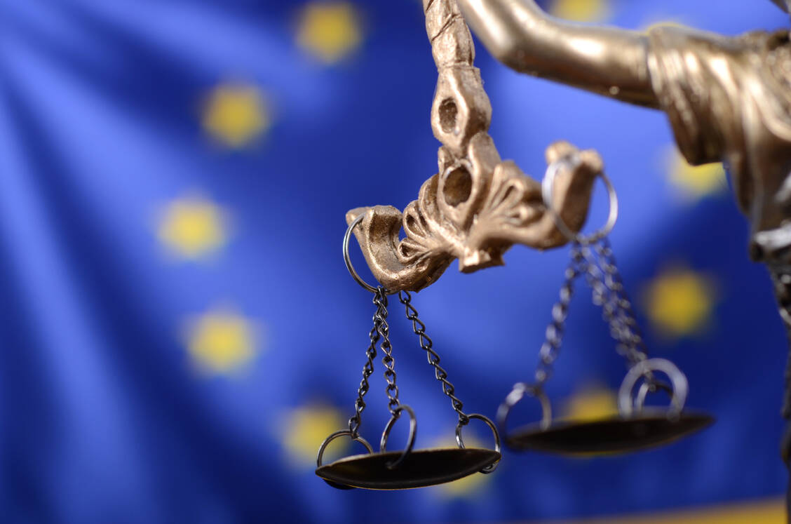 Der EuGH hat sich erneut mit Rx-Boni auseinandergesetzt.  / © Adobe Stock/Corgarashu