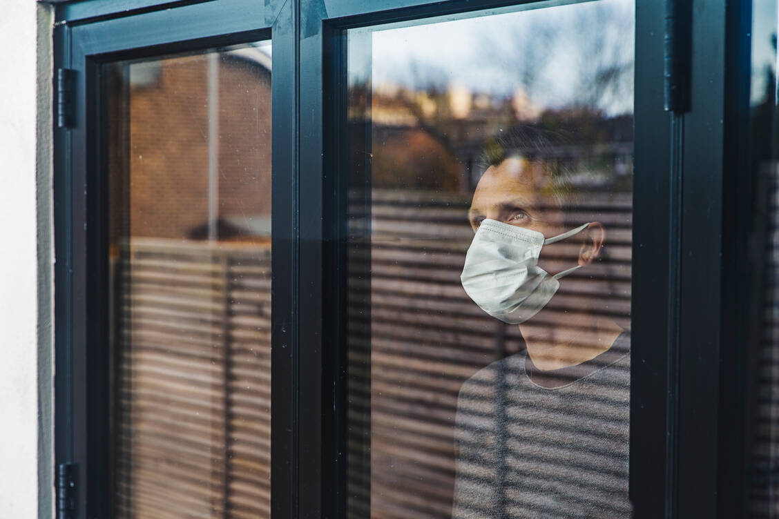 Aus Sicht des Bundesverfassungsgerichts hatte der Bund das Recht, die Grundrechte der Bürger – beispielsweise durch Kontaktbeschränkungen – einzuschränken, um deren Gesundheit zu schützen. / Foto: Getty Images/Justin Paget