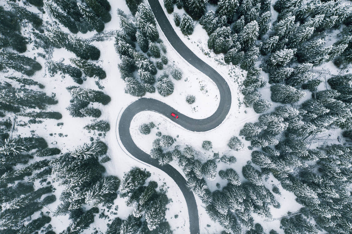 Wie der Weg durch den zweiten Winter der Covid-19-Pandemie aussieht, ist schwer vorherzusagen. / Foto: Getty Images/Marco Bottigelli