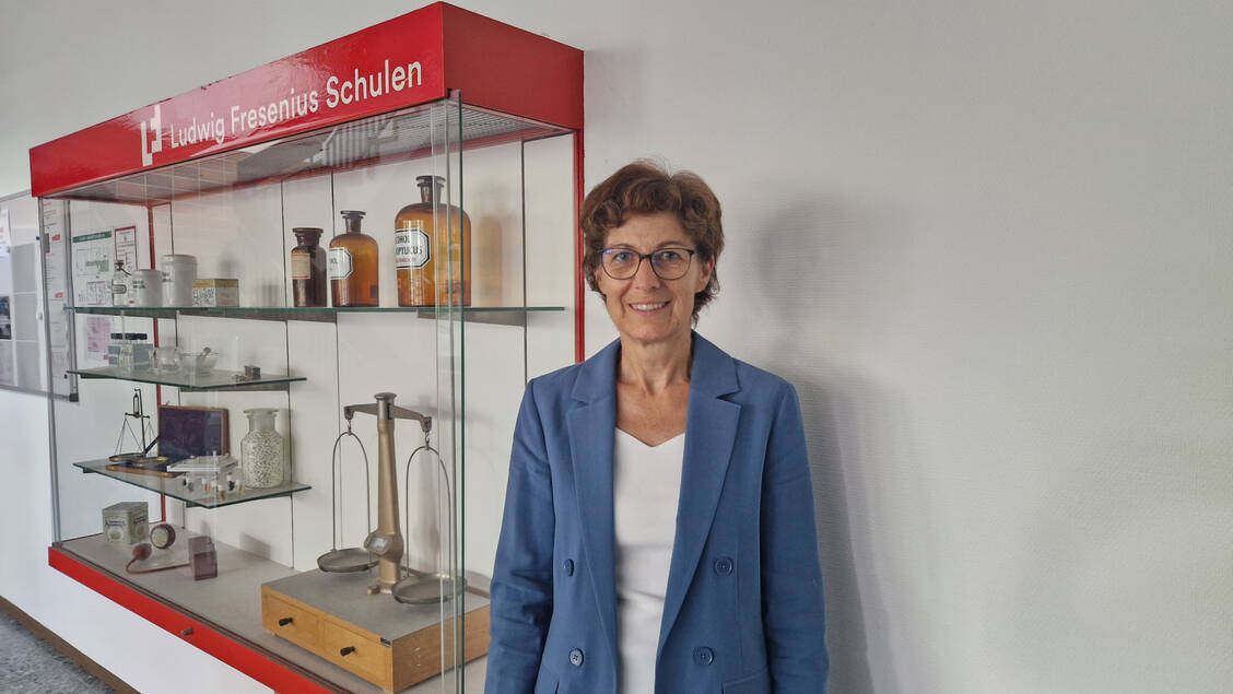 Christiane Schmidt ist Leiterin der PTA-Schule der Ludwig Fresenius Schulen in Frankfurt am Main. / © Klaus-Willi Schmidt