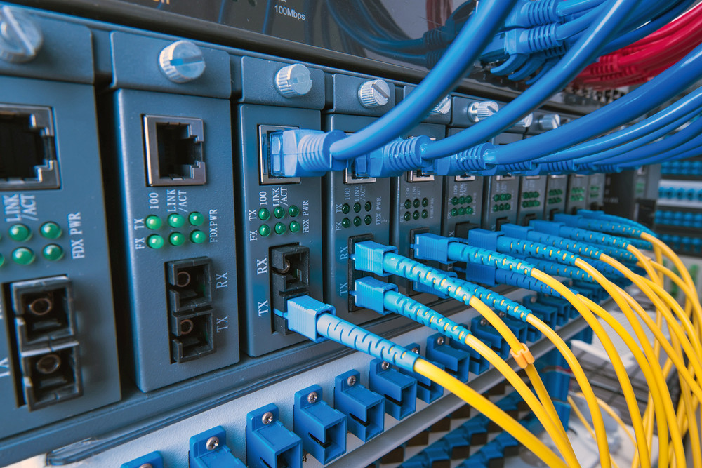 Was passiert wenn das E-Rezept im Rechenzentrum gelandet ist, erläutert Gerald Wischnewski, Bereichsleiter Technik beim ARZ Darmstadt, beim Live-Webcast der PZ . / Foto: Shutterstock